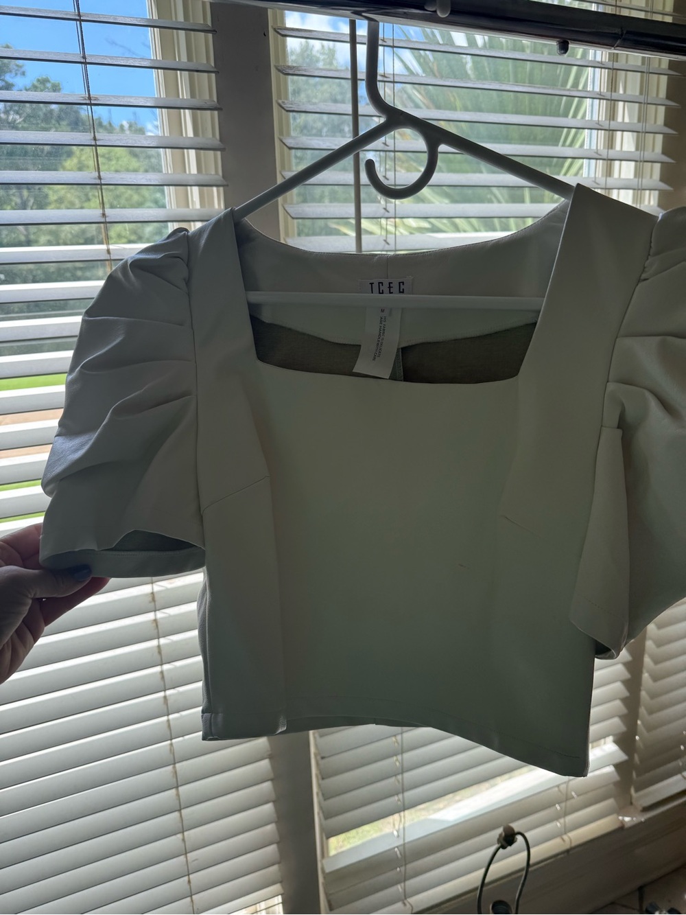 TCEC White Square Neck Puff Sleeve Crop Top